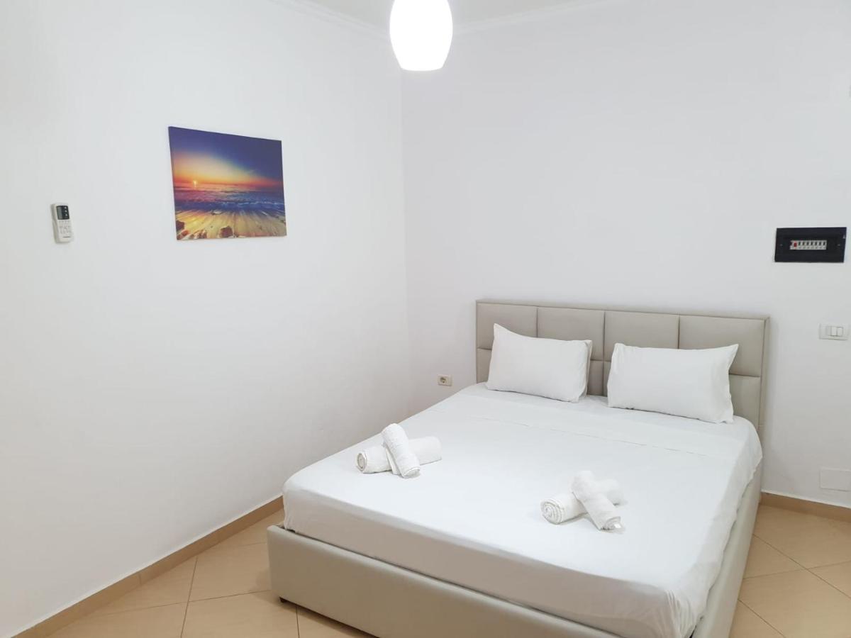 Soare Hotel Ksamil Exterior photo